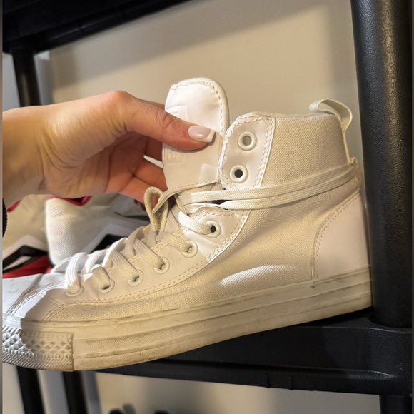 White converse high tops - Picture 2 of 3